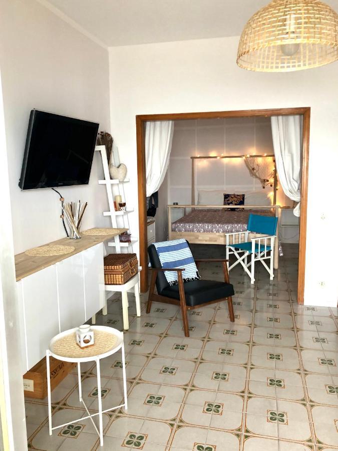 Apartamento VacanzeNaxos - Casa Frontemare Giardini-Naxos Exterior foto