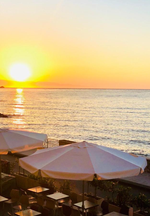 Apartamento VacanzeNaxos - Casa Frontemare Giardini-Naxos Exterior foto
