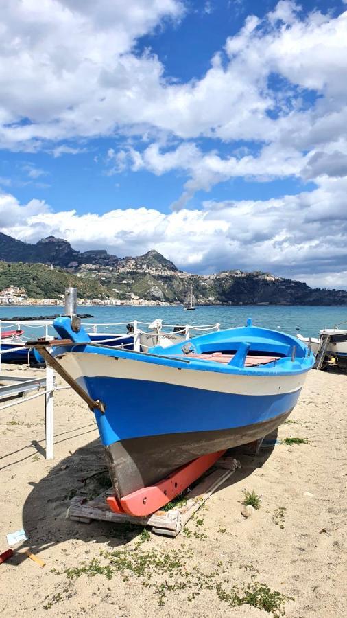Apartamento VacanzeNaxos - Casa Frontemare Giardini-Naxos Exterior foto